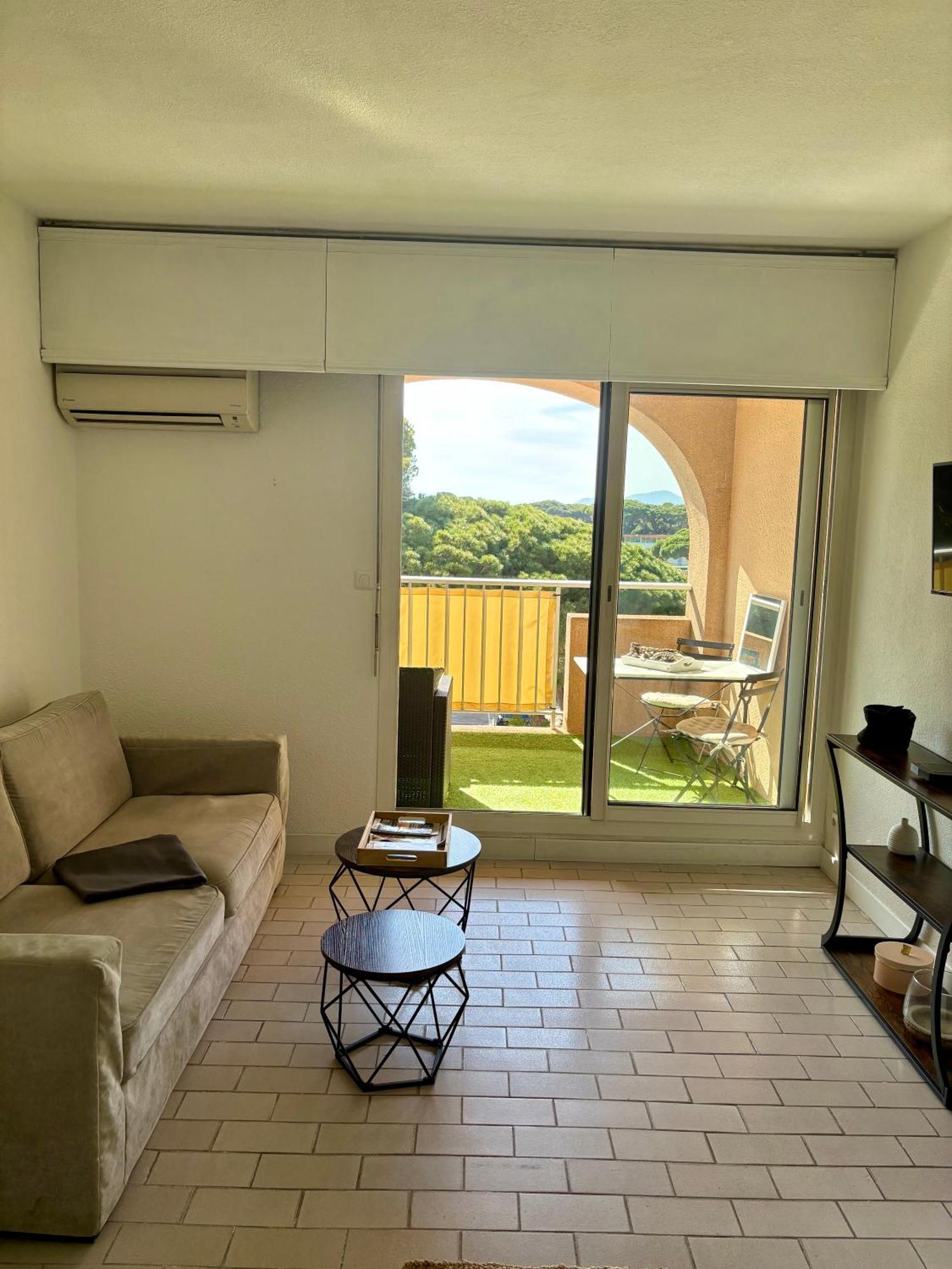 Sejour Au Port Apartman Hyères Kültér fotó