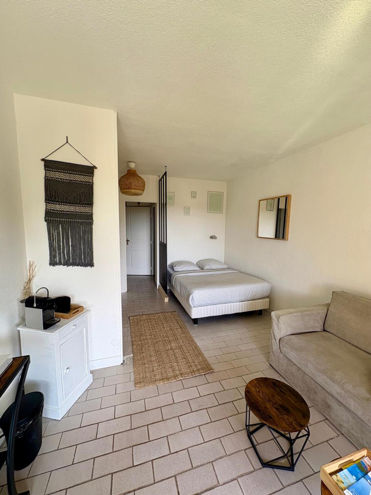 Sejour Au Port Apartman Hyères Kültér fotó